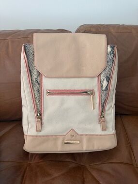 Kelly Wynne Bon Voyage Backpack